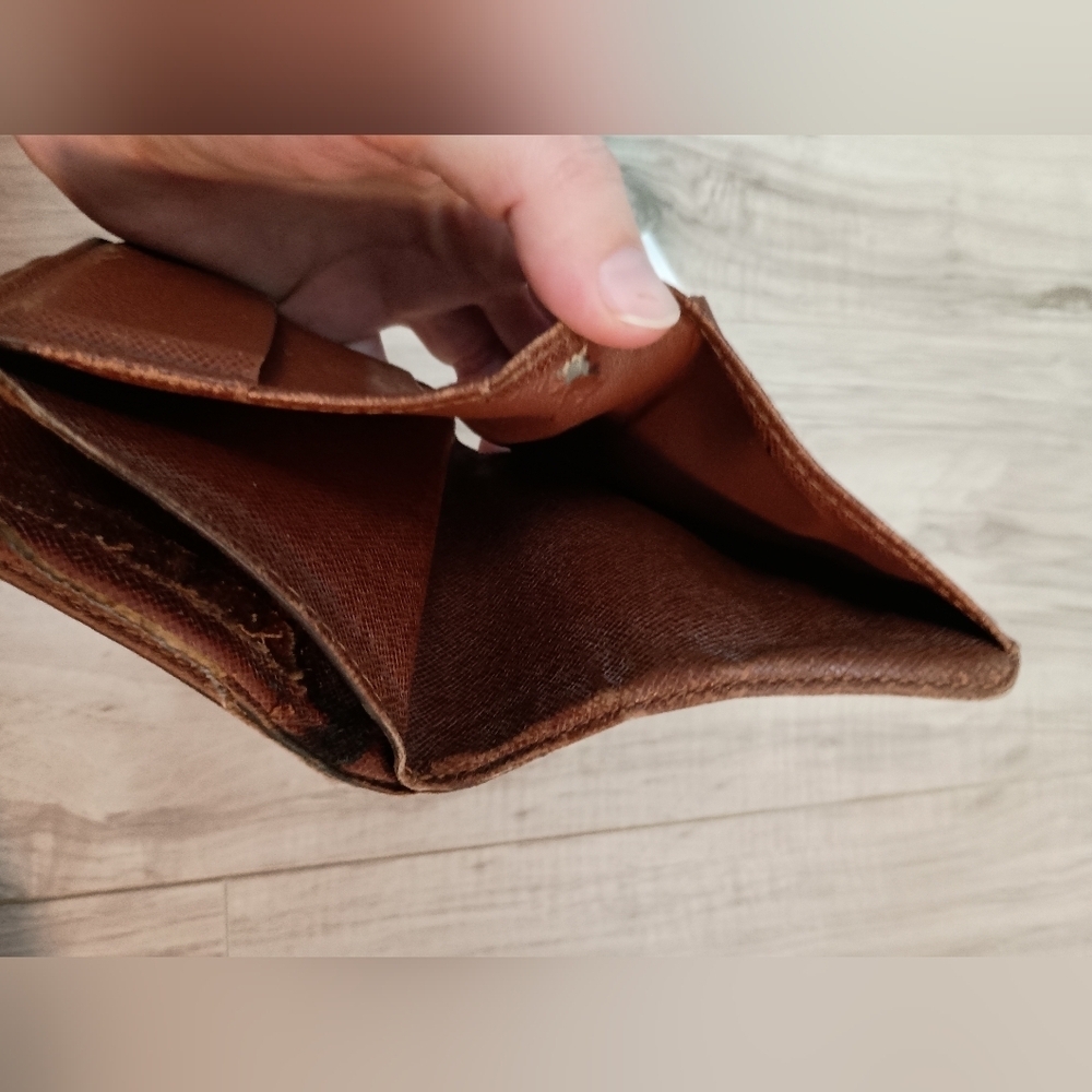 Louis Vuitton Brown Monogram Compact Wallet - Picture 4 of 11